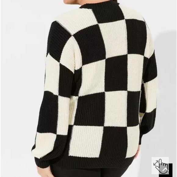 NWT Torrid Pullover Drop Shoulder Sweater - Picture 2 of 5